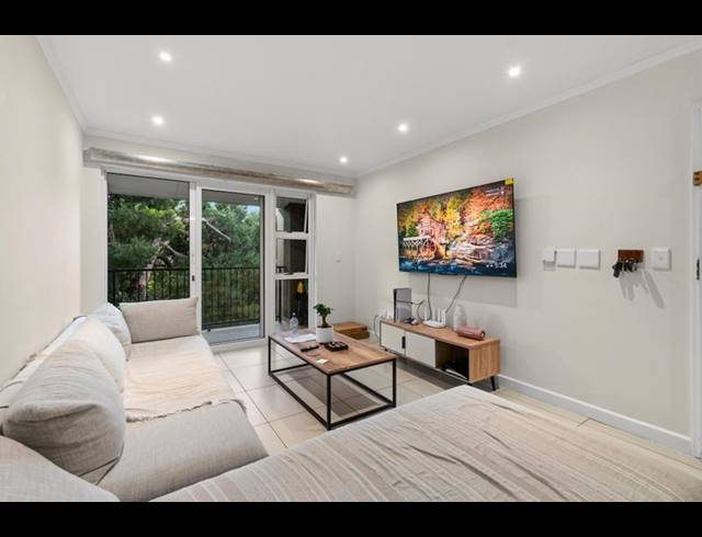 3 BEDROOM APARTMENT FOR SALE IN KENILWORTH